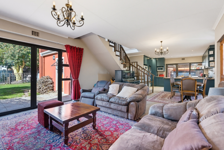 4 Bedroom Property for Sale in Edgemead Western Cape